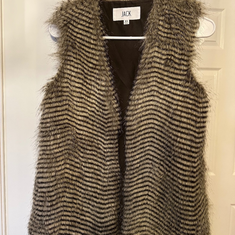 Jack XS faux fur vest